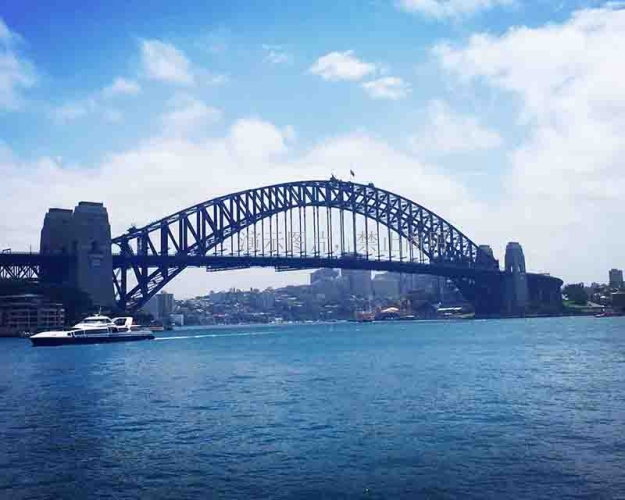 2026年香港做生意/创业续签身份：在香港开店要满足哪些要求才能续签？一文看懂在香港开店利弊+租店铺费用+续签条件！